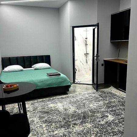 Lumi Hotel Bishkek Bagian luar foto